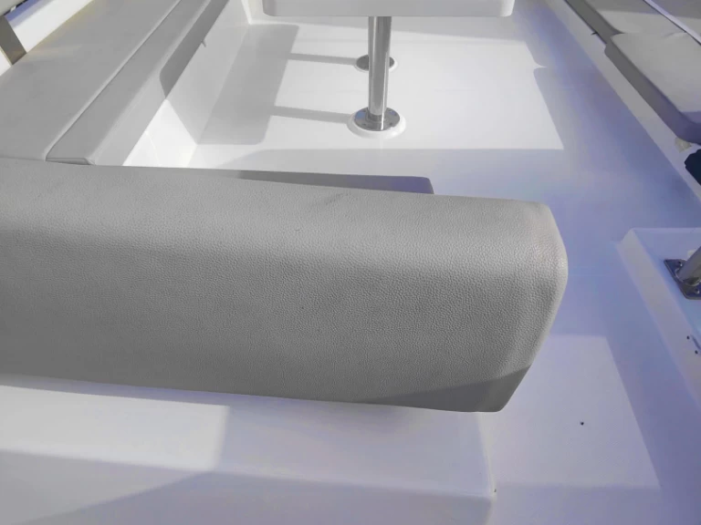 Leopard Catamarans / Robertson & Caine Leopard 50 - 5 + 1 cab de alquiler a Procida