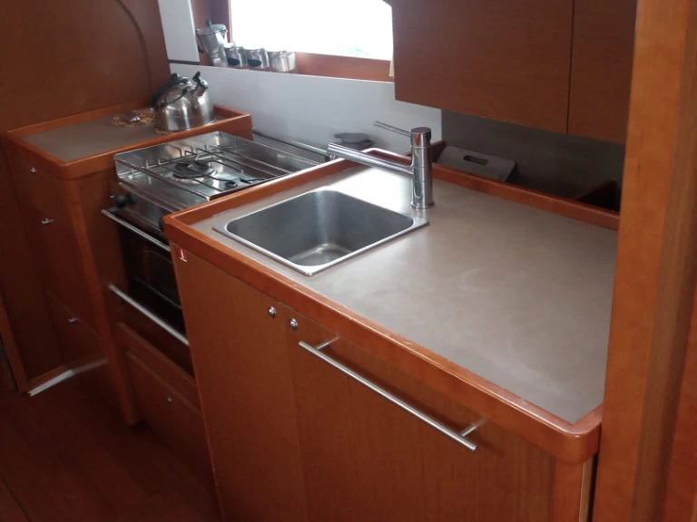 Alquiler de embarcaciones Bénéteau Oceanis 38 enCannigione en Samboat