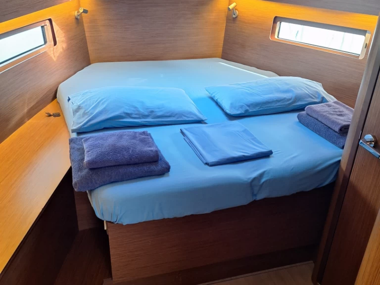 Velero para alquilar Furnari al mejor precio