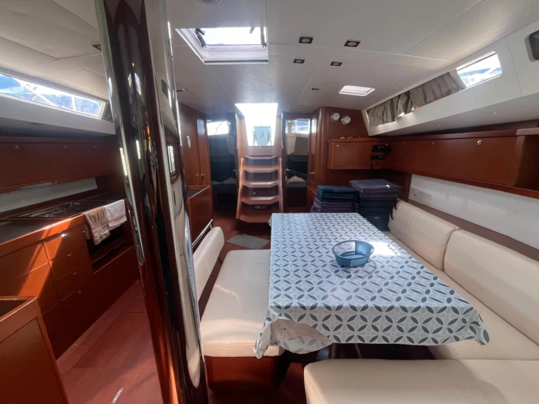 Bénéteau Oceanis 48 de alquiler a Cannigione