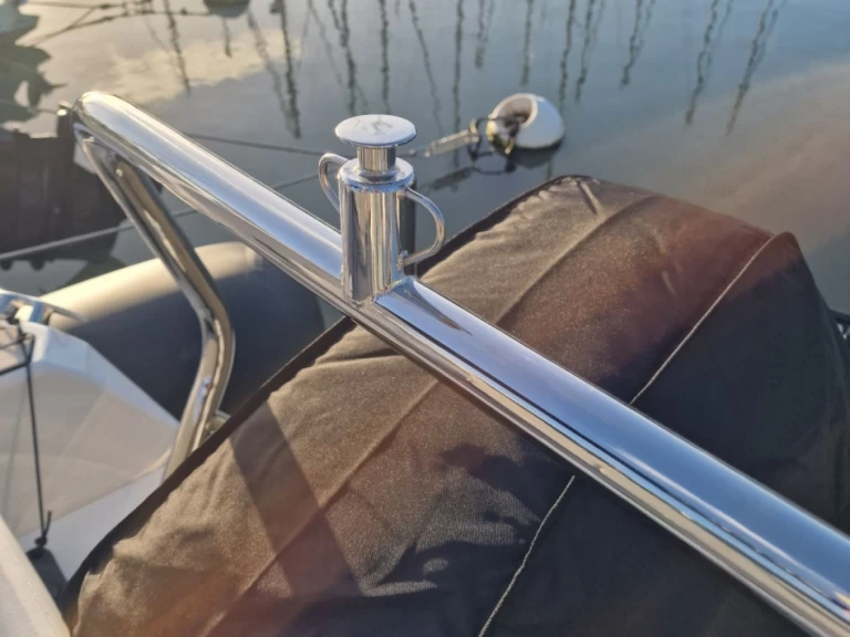 Alquiler de Lancha, con o sin patrón Zodiac Gourbeyre