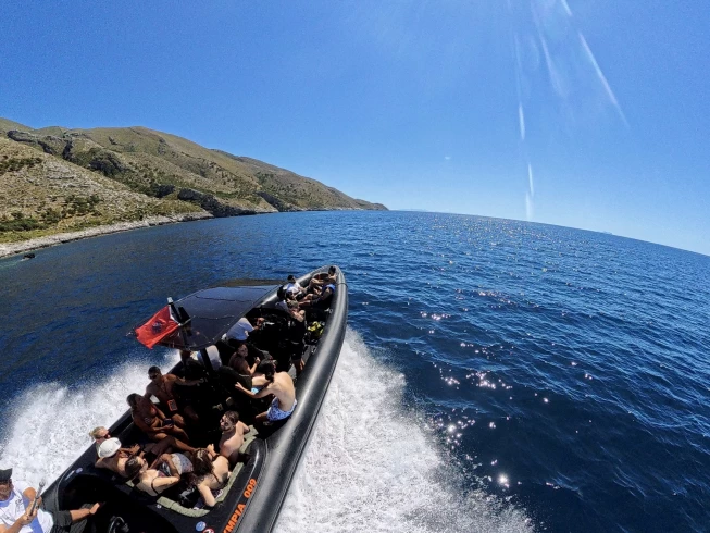 Alquiler de Neumática, con o sin patrón Olympia Boat  Vlorë