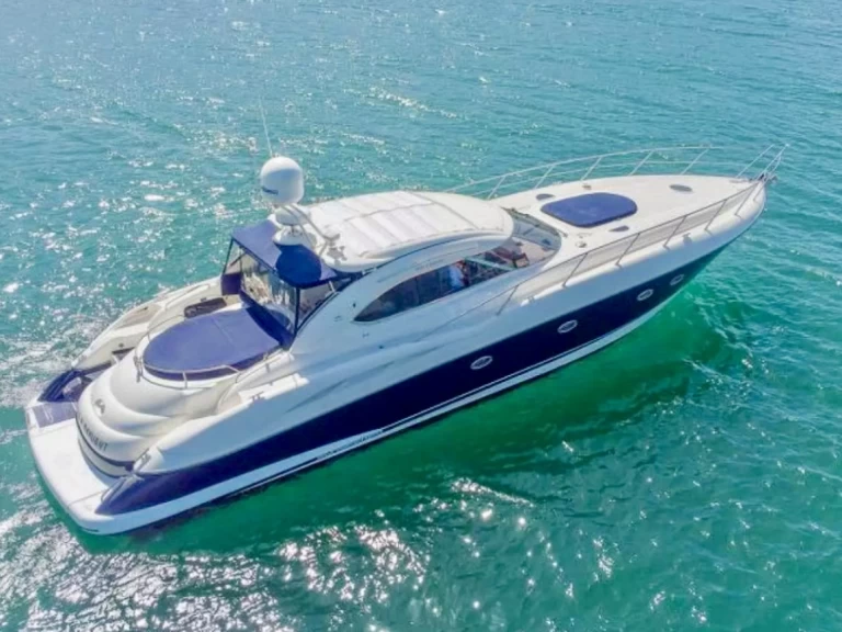 Alquiler Yate de lujo Sunseeker con o sin  título de navegación