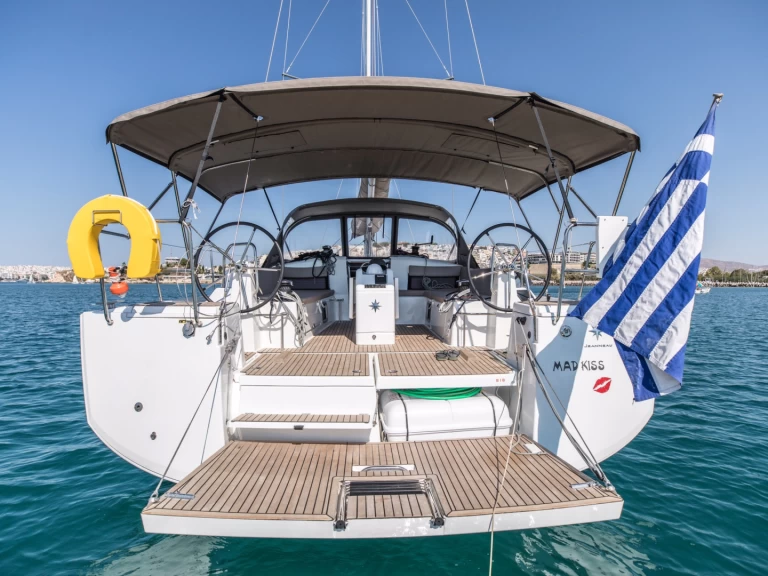 Alquiler Velero Jeanneau con o sin  título de navegación