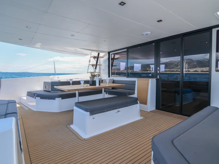 Alquiler de embarcaciones Dufour Dufour Catamarans 48 Sail enÁlimos en Samboat