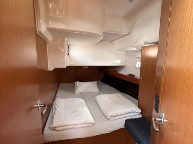 Alquiler de embarcaciones Bavaria Cruiser 46 enDrage en Samboat