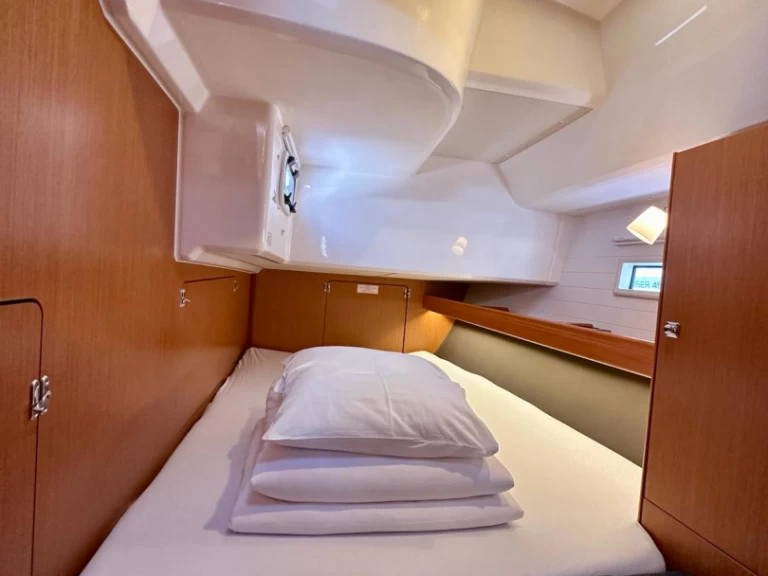 Alquiler de Bavaria Cruiser 46 en Sukošan