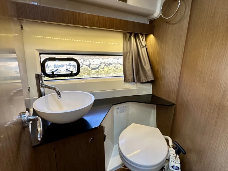 Lancha para alquilar Drage al mejor precio