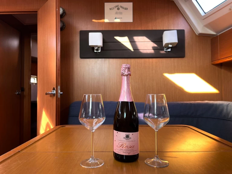 Bavaria Cruiser 46 de alquiler a Sukošan