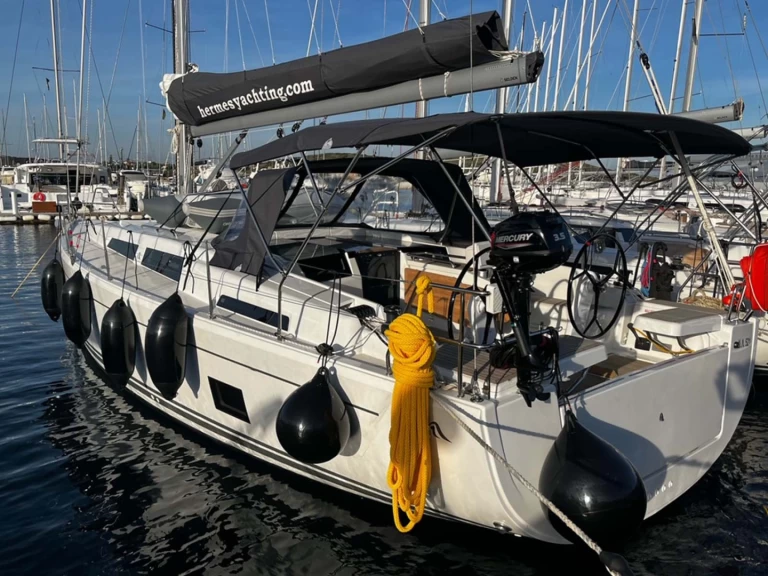 Hanse Hanse 418 de alquiler a Lávrio