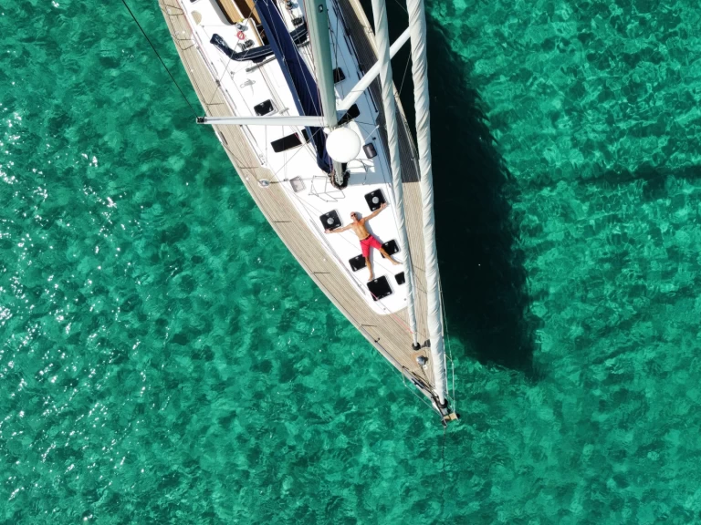 Alquiler de Velero, con o sin patrón Bénéteau Cagliari Port
