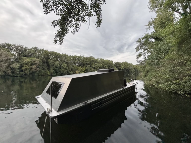 ARYNBOAT 530E de alquiler a Caix