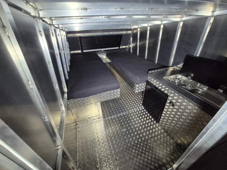 Alquiler de ARYNBOAT 530E en Caix