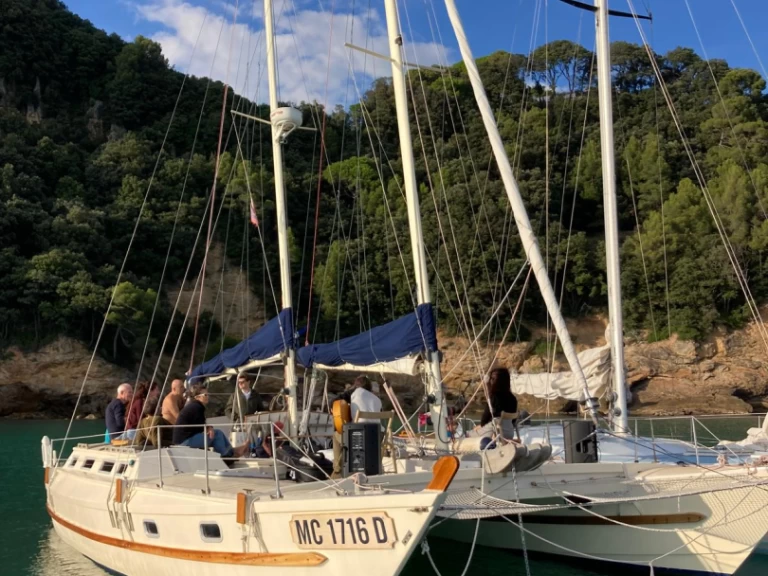 Catamarán para alquilar La Spezia al mejor precio