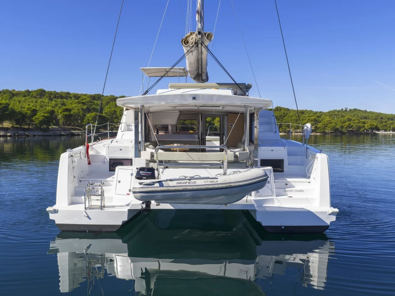 Alquiler Catamarán Bali con o sin  título de navegación