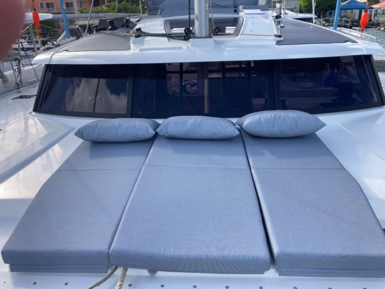 Alquiler de embarcaciones Fountaine Pajot Tanna 47 enFrenchtown en Samboat
