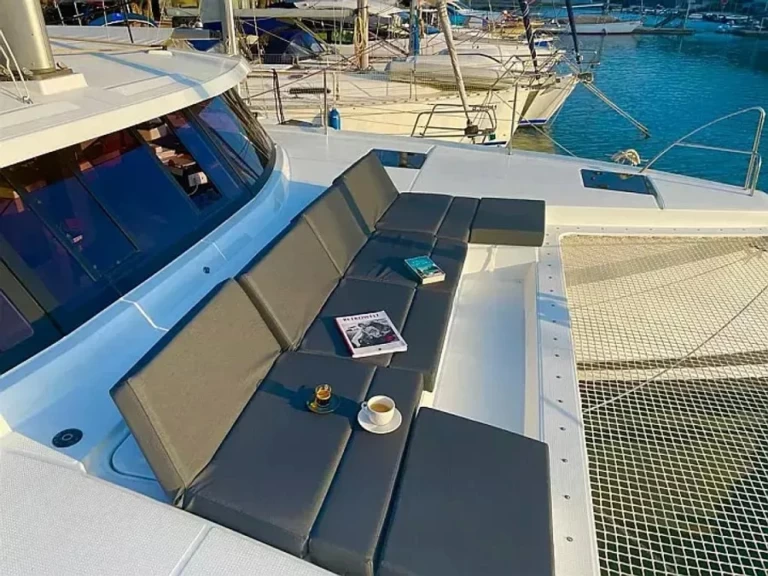 Fountaine Pajot Astrea 42 de alquiler a Primošten