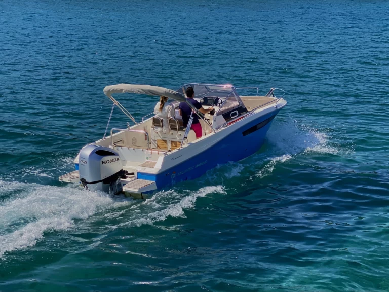 Lancha para alquilar Tribunj al mejor precio