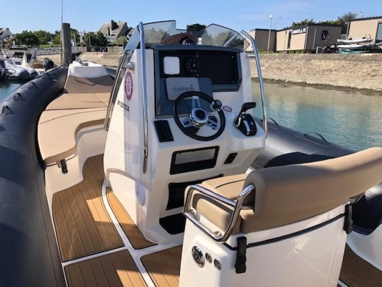 Alquiler Neumática Bwa con o sin  título de navegación