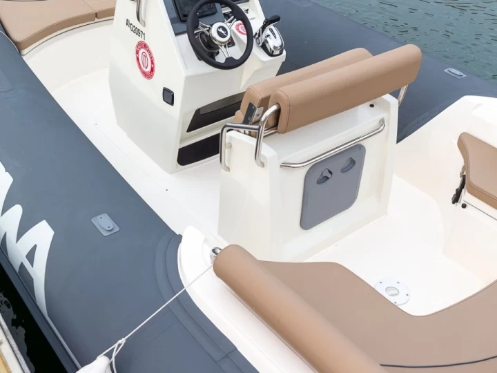 Alquiler de Neumática, con o sin patrón Bwa La Trinité-sur-Mer