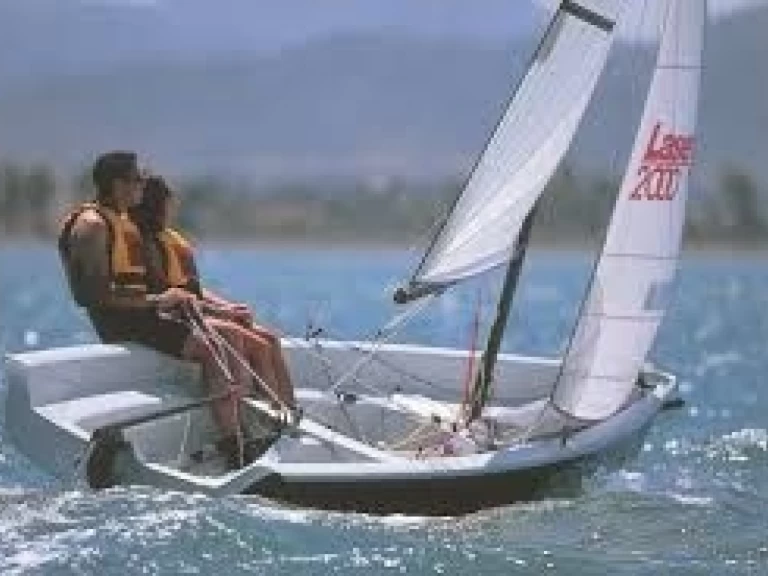 Alquiler de LASER PERFORMANCE LASER 2000 en Carnac