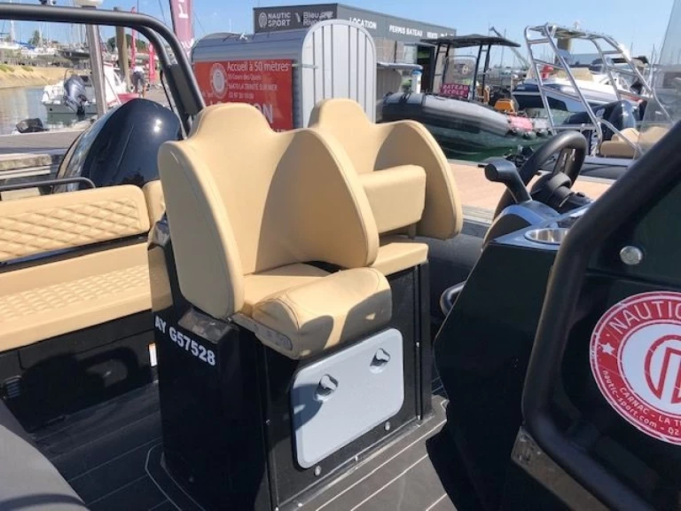 Alquiler Neumática en La Trinité-sur-Mer - Highfield HIGHFIELD 700