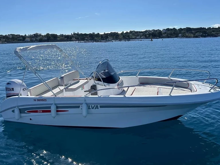 Alquiler de embarcaciones Selva Open Line D 5.6 enAntibes en Samboat