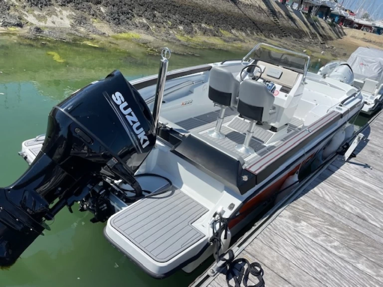 Alquiler de barcos La Trinité-sur-Mer barato de BMA X222