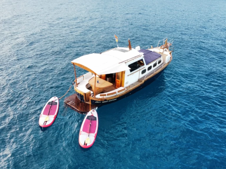 Capeador llaut menorquin de alquiler a Mahón