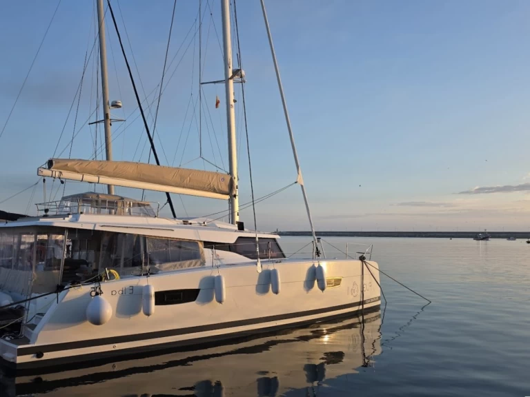 Alquiler de Catamarán, con o sin patrón Fountaine Pajot Rhodes (Ciudad)