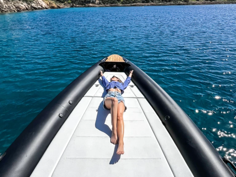 Alquiler Neumática Seafighter con o sin  título de navegación