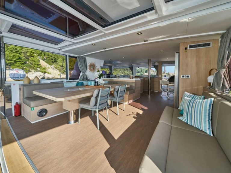 Catamarán para alquilar Golfo Aranci al mejor precio