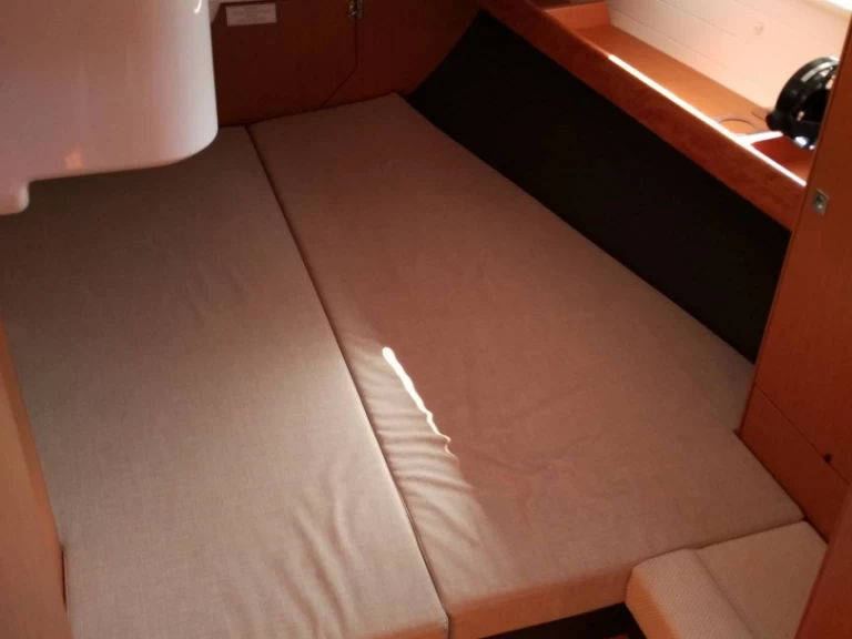 Alquiler de barcos Rhodes (Ciudad) barato de Cruiser 51