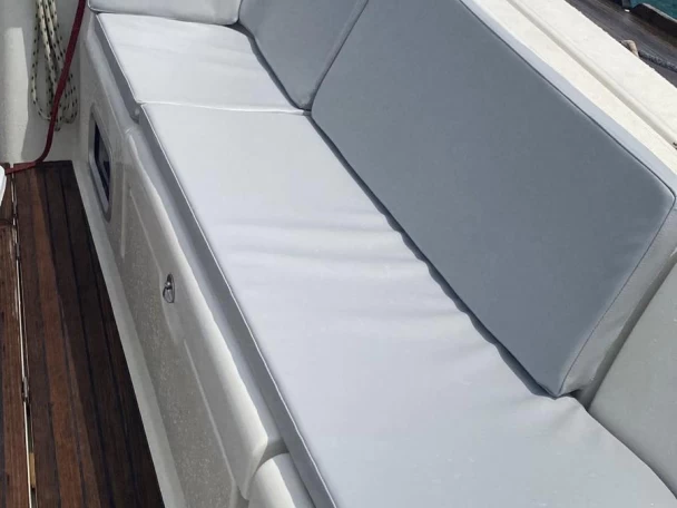 Alquiler de Velero, con o sin patrón Bénéteau Reggio Calabria