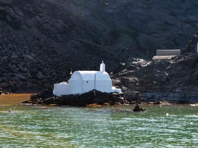 Alquiler de Targa 46 en Santorini Port