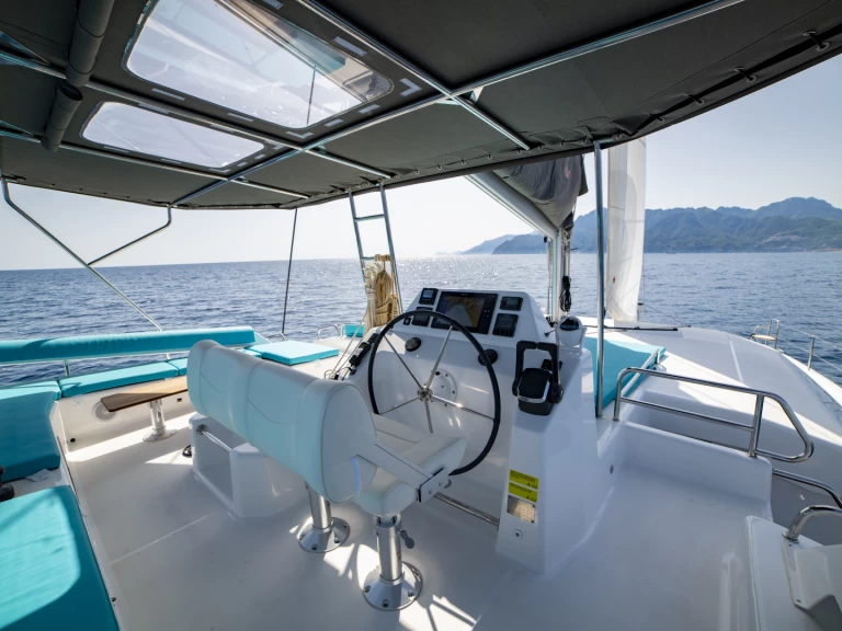 Alquiler de barcos Salerno barato de Dufour Catamarans 48 Sail