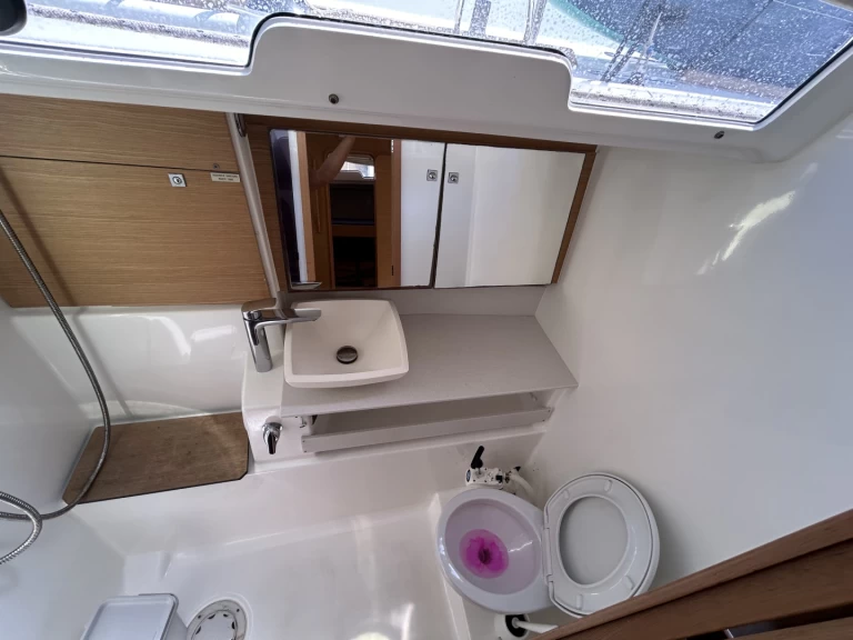 Alquiler de embarcaciones Dufour Dufour 430 Grand Large enGouviá en Samboat