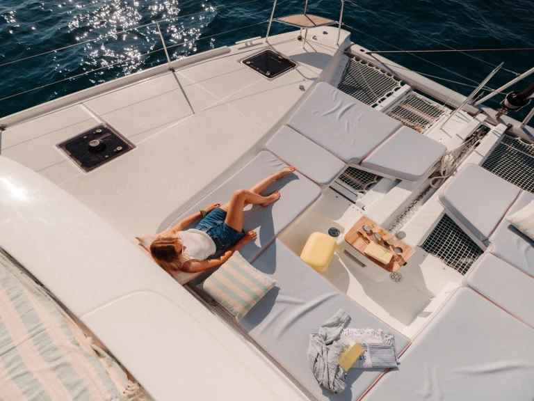 Alquiler de Catamarán, con o sin patrón Lagoon Álimos