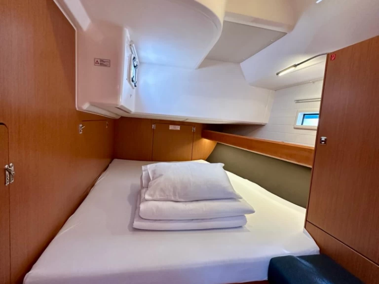 Alquiler de Bavaria Cruiser 46 en Sukošan