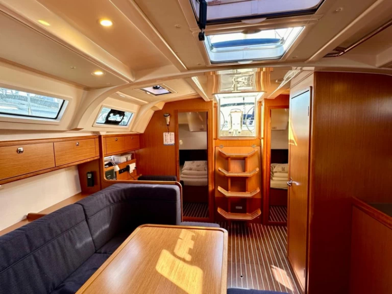 Alquiler de Velero, con o sin patrón Bavaria Sukošan