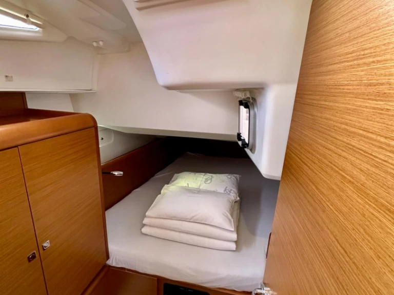 Alquiler de embarcaciones Jeanneau Sun Odyssey 449 enSukošan en Samboat