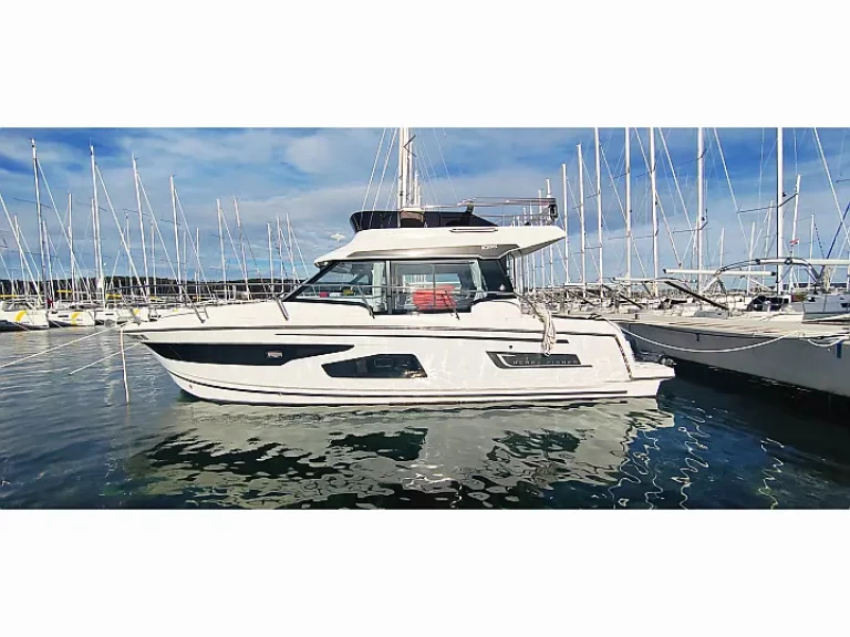 Alquiler Lancha Jeanneau con o sin  título de navegación