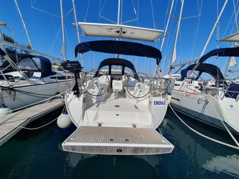 Alquiler de embarcaciones Bavaria Cruiser 37 enDrage en Samboat