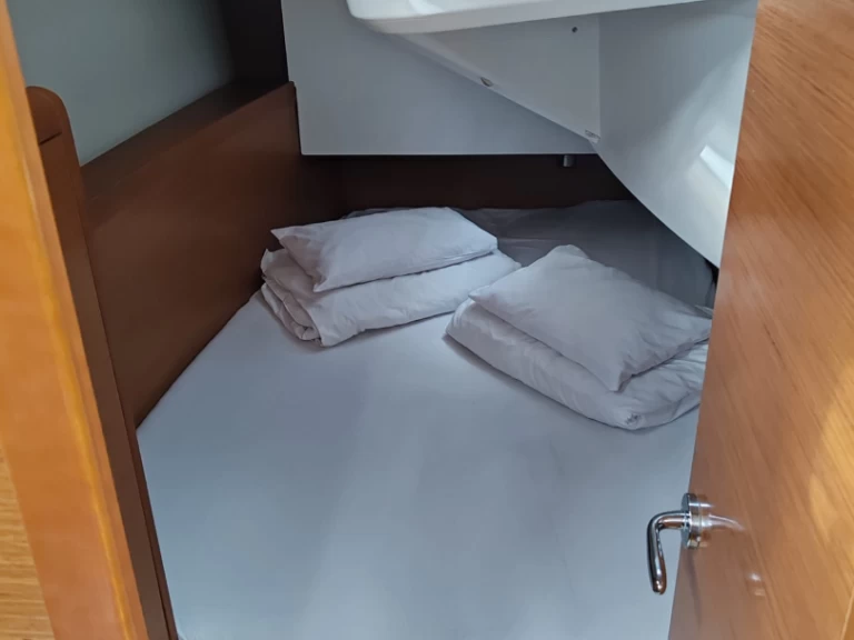 Alquiler de Velero, con o sin patrón Jeanneau Drage