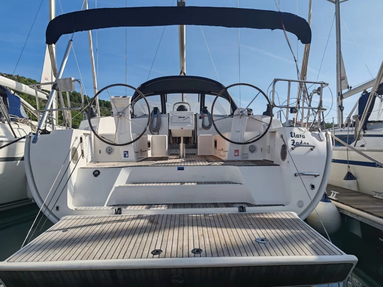 Alquiler de embarcaciones Bavaria Cruiser 46 enDrage en Samboat