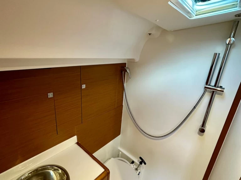 Jeanneau Sun Odyssey 449 de alquiler a Sukošan