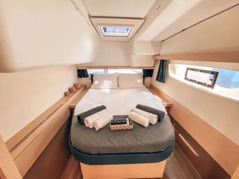 Alquiler Catamarán Fountaine Pajot con o sin  título de navegación