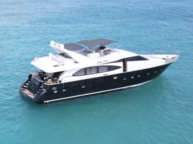 Alquiler de embarcaciones Majesty Yachts 78 enLa Romana en Samboat