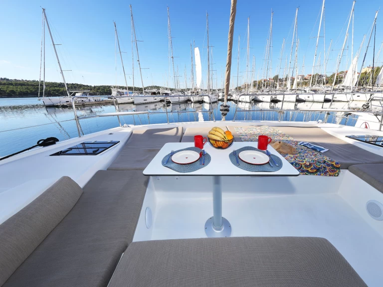 Alquiler de Catamarán, con o sin patrón Bali Šibenik