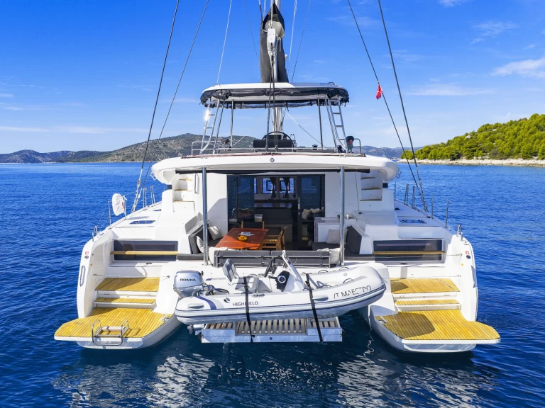 Alquiler de embarcaciones Lagoon Lagoon 51 enSeget Donji en Samboat